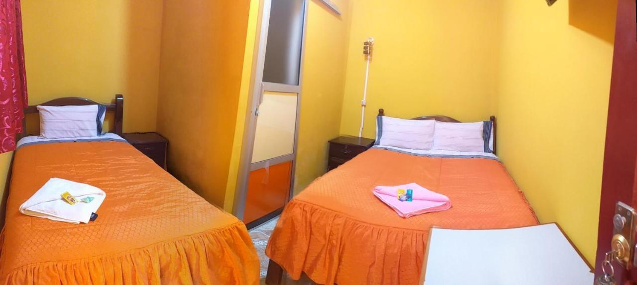 Hostal "La Roca" อูยูนี ภายนอก รูปภาพ