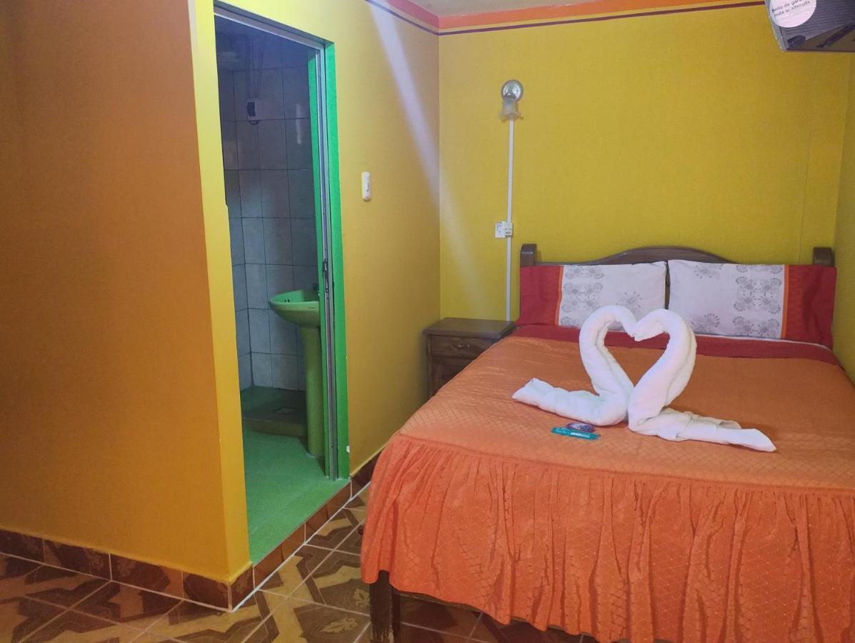 Hostal "La Roca" อูยูนี ภายนอก รูปภาพ